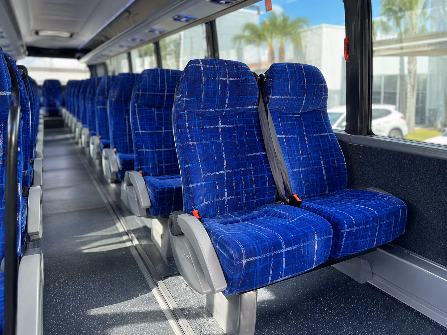 charter buses to the perot museum dallas zoo and dallas arboretum